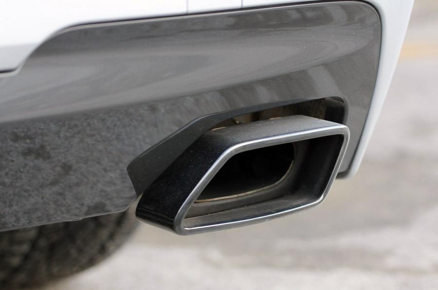  BMW M550d xDrive 2012 года  (фото 32 из 175)